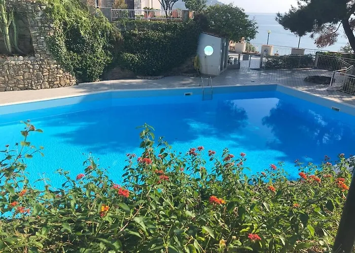 Casa Sul Mare Per 5 Persone, Privata, Piscine E Campo Da Tennis Casa de Férias *