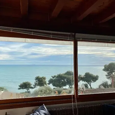 Casa Sul Mare Per 5 Persone, Privata, Piscine E Campo Da Tennis *