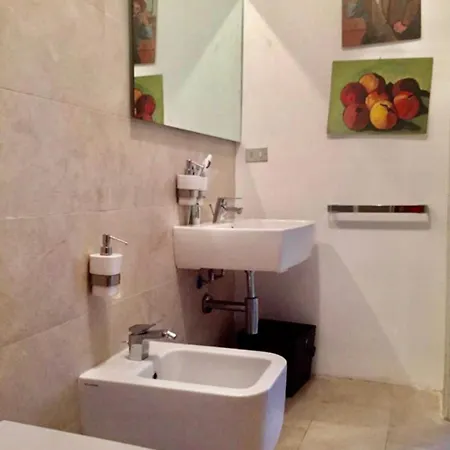 Hébergement de vacances Casa Sul Mare Per 5 Persone, Privata, Piscine E Campo Da Tennis Marina dʼAndora